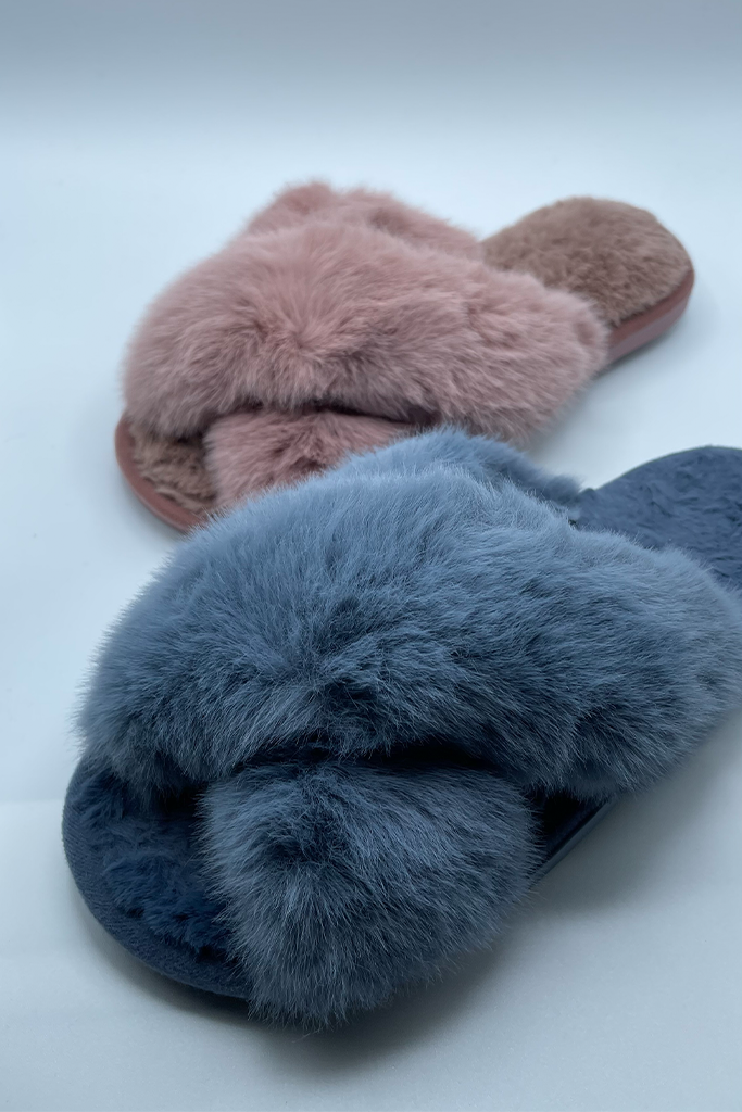 Blue hot sale furry slippers